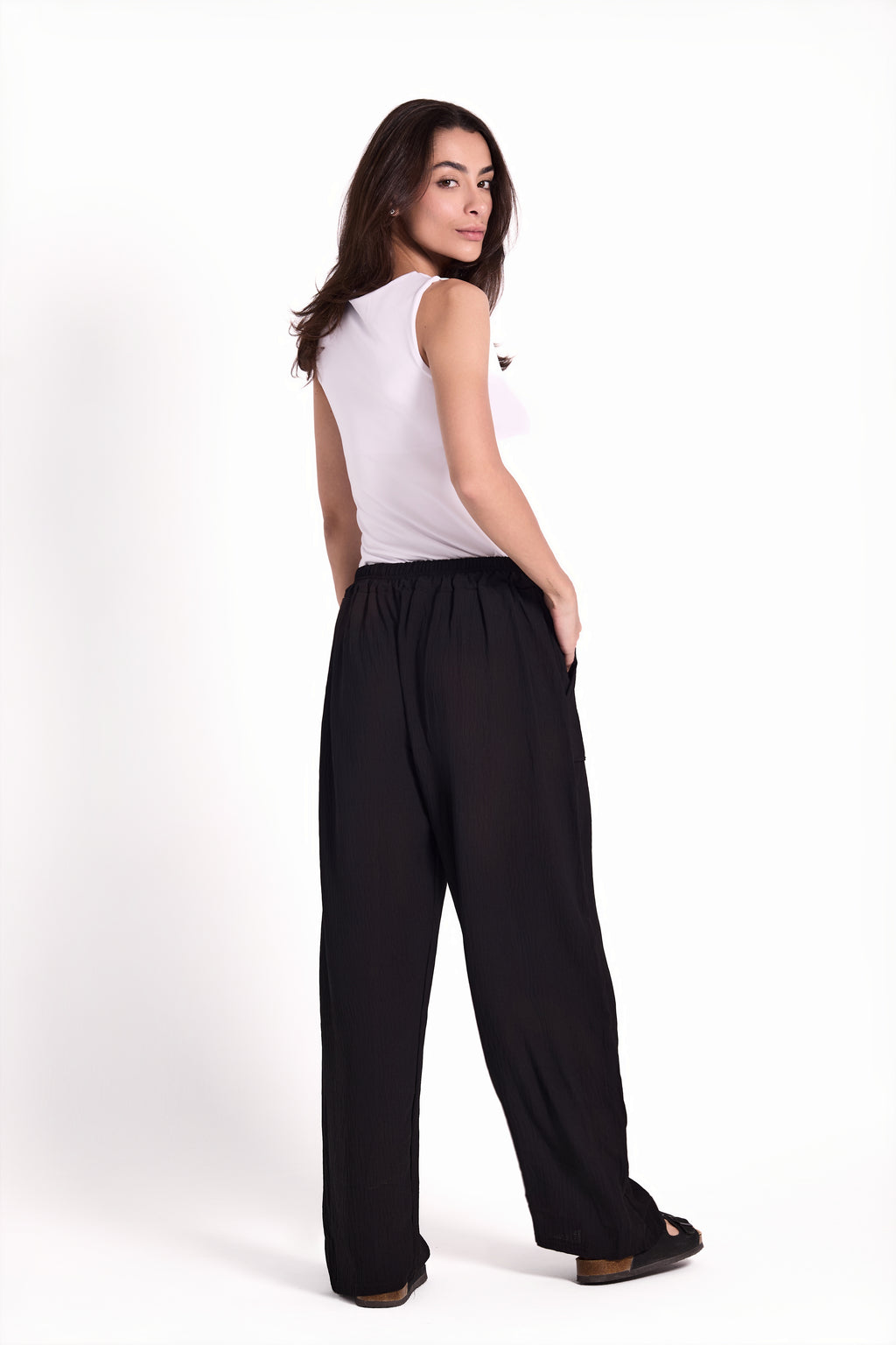 Wide-Leg Pants : Material: CY