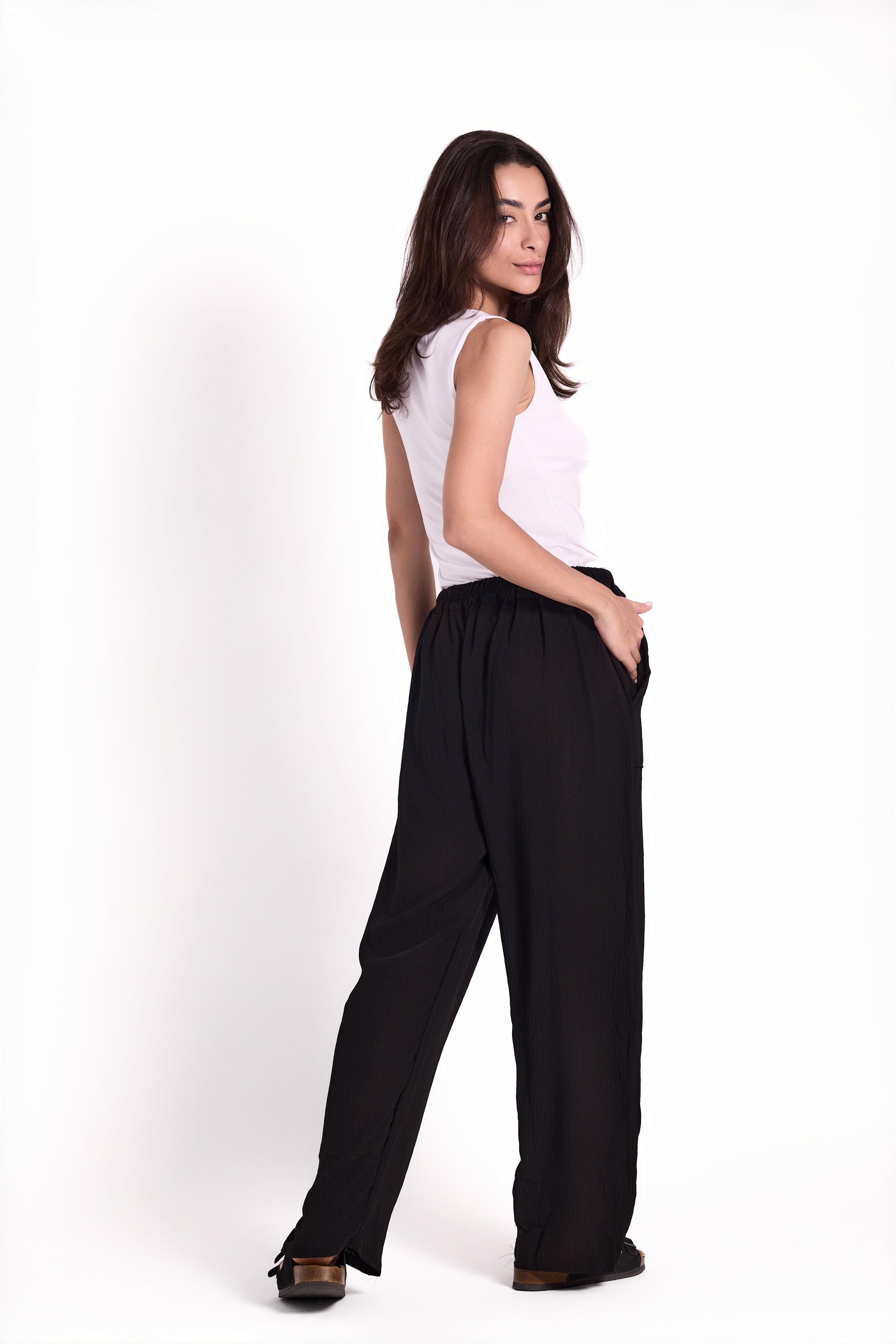 Wide-Leg Pants : Material: CY