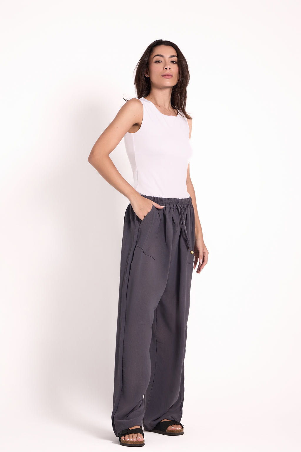 Wide-Leg Pants : Material: CY