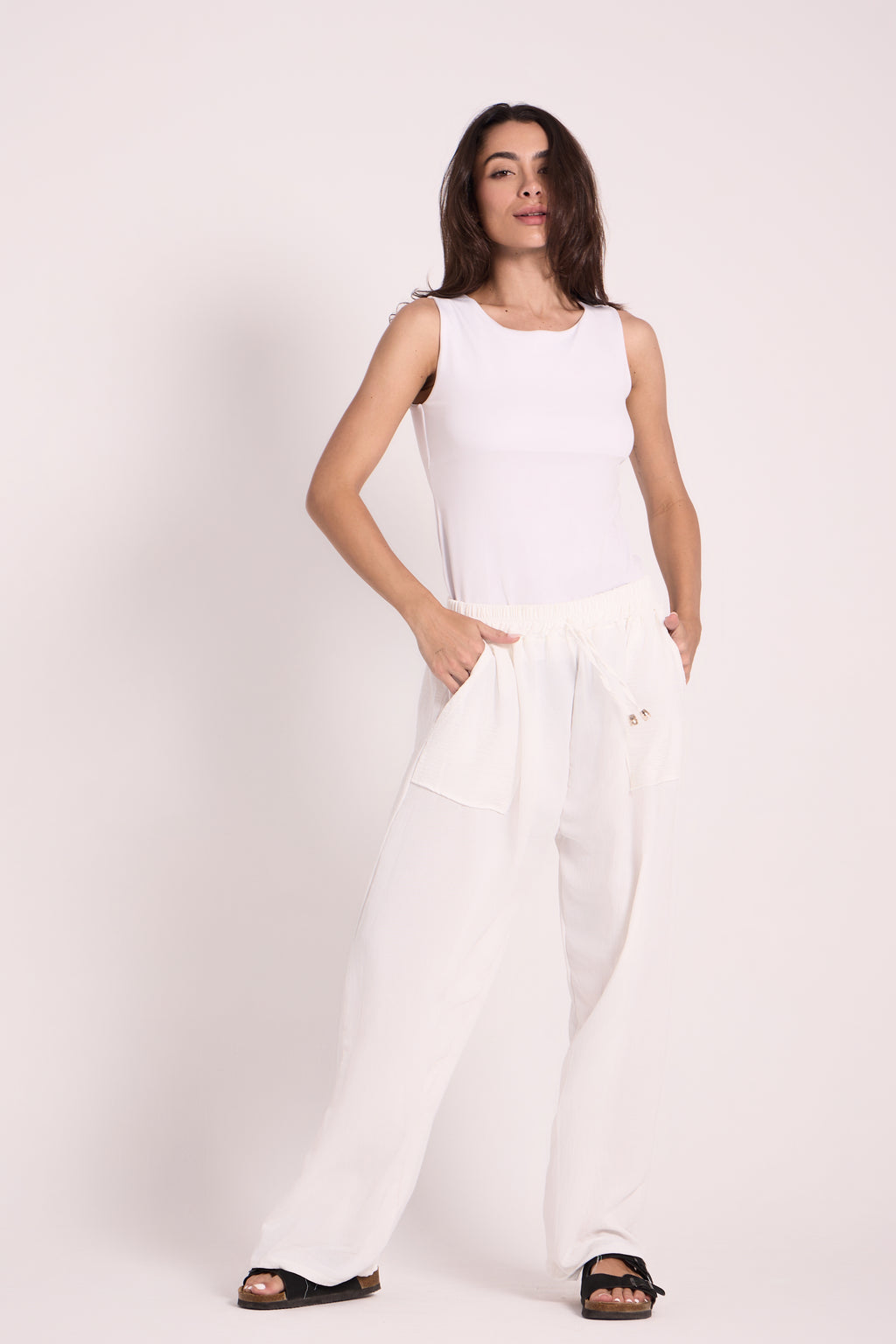 Wide-Leg Pants : Material: CY