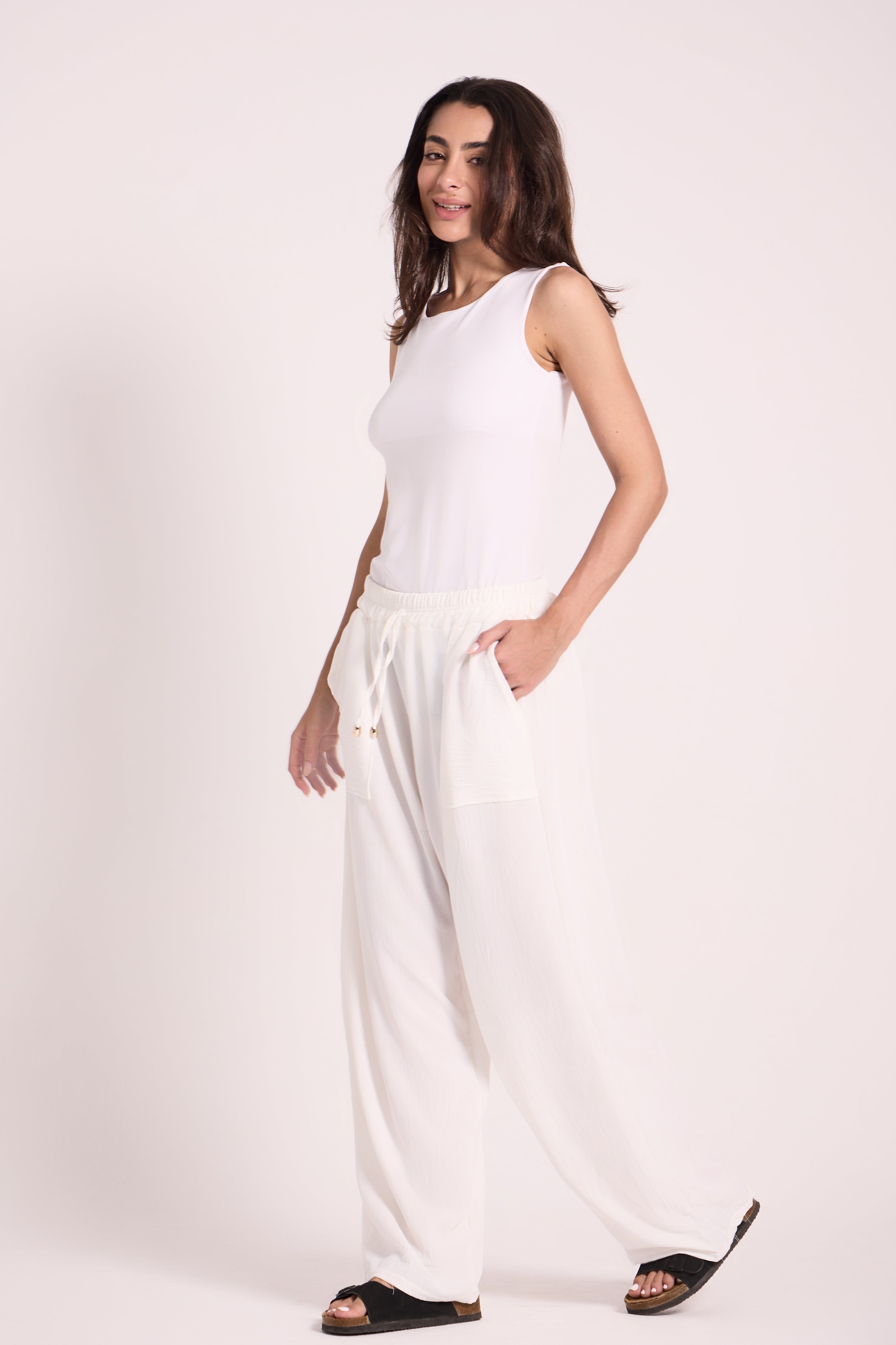 Wide-Leg Pants : Material: CY