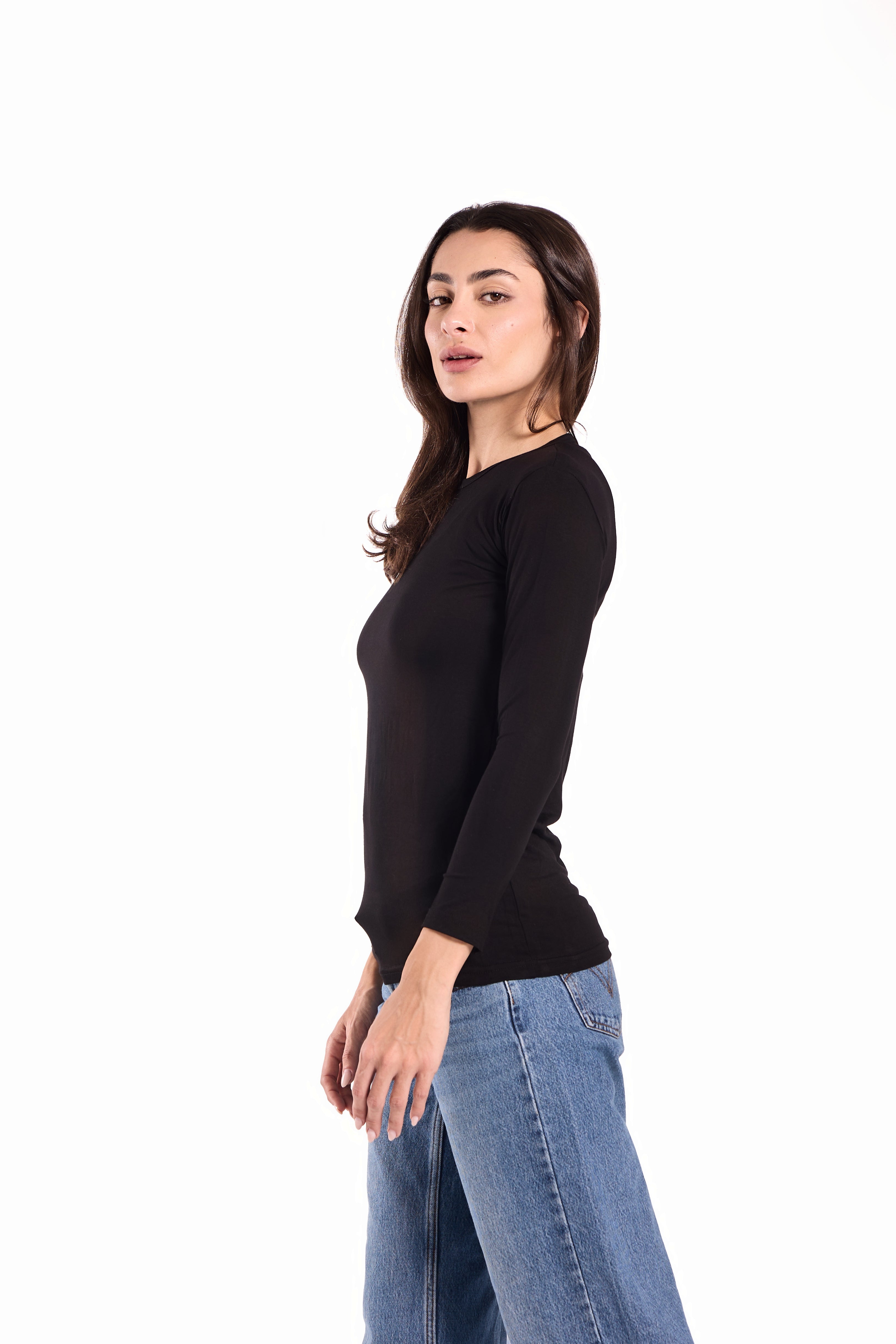 Basic Top Round Neck Full Sleeves -Material: Viscose Blend
