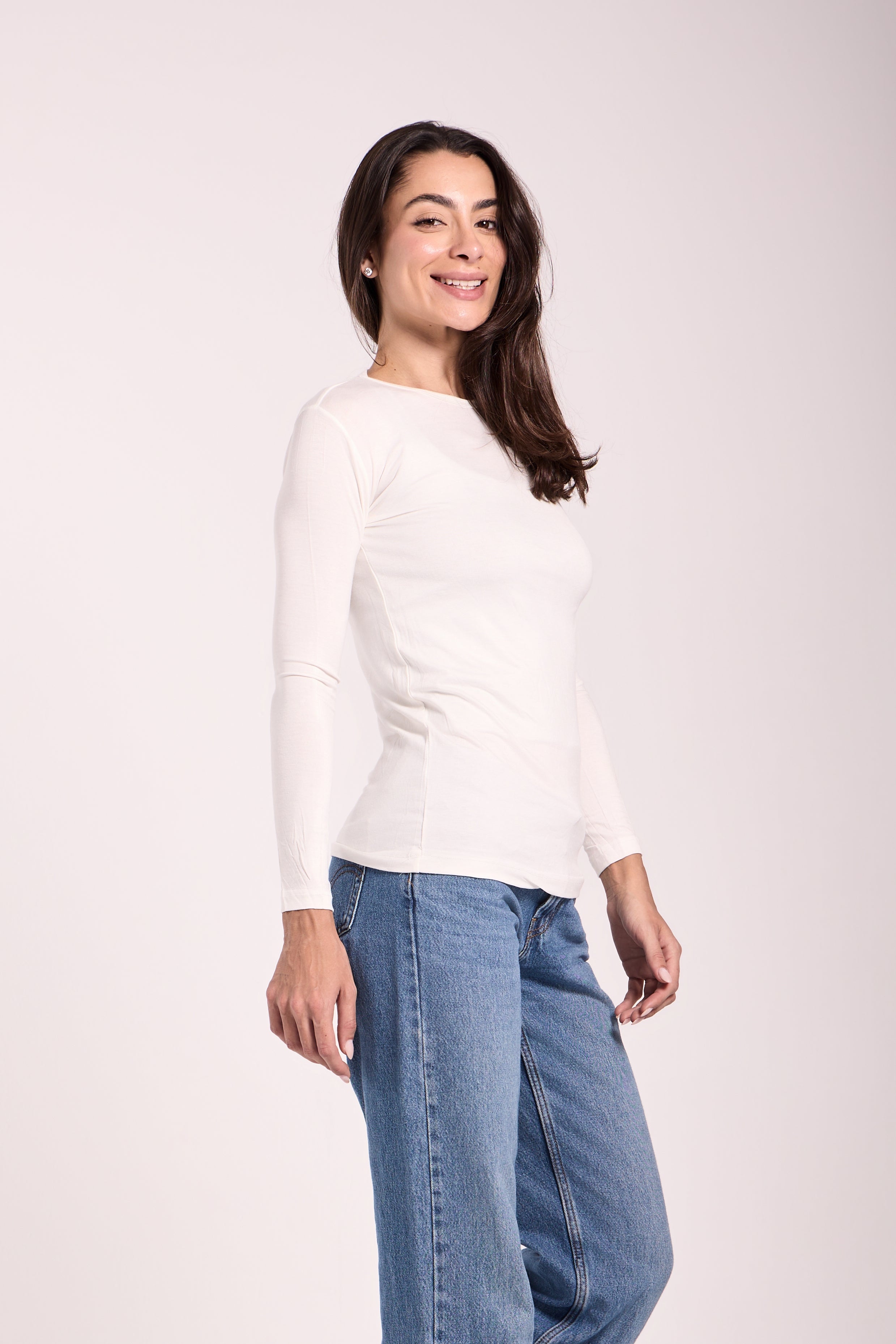 Basic Top Round Neck Full Sleeves -Material: Viscose Blend