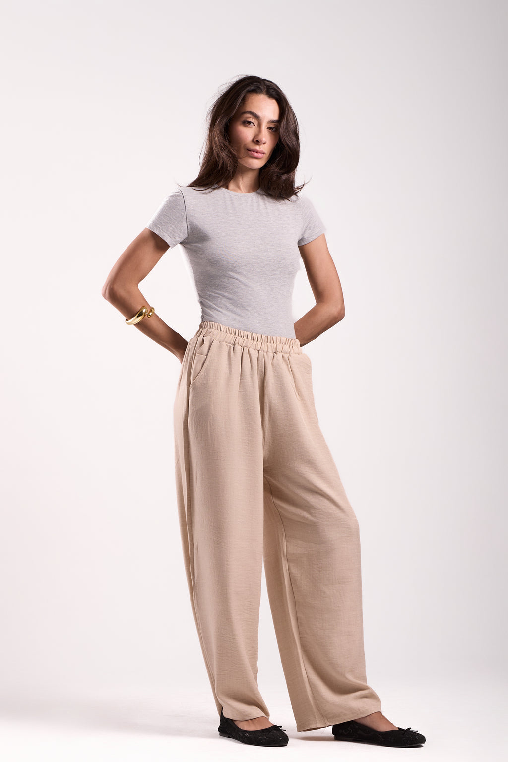 Wide-Leg Pants : Material: linen