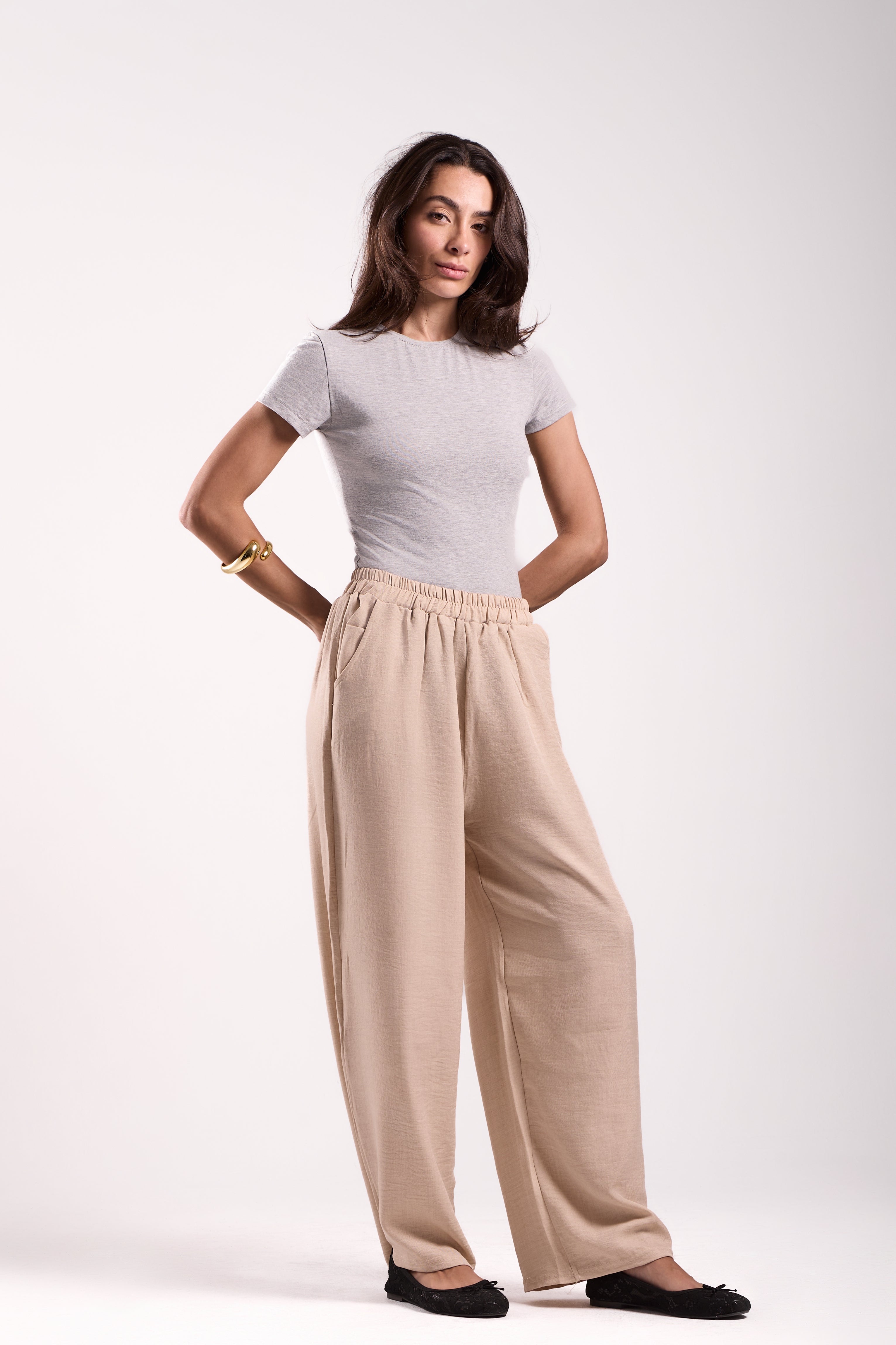 Wide-Leg Pants : Material: linen