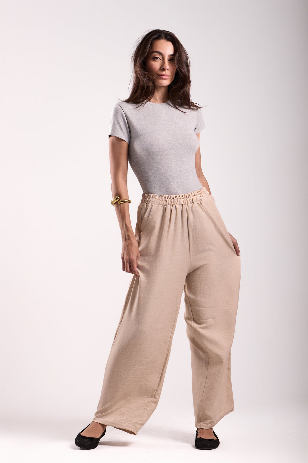 Wide-Leg Pants : Material: linen