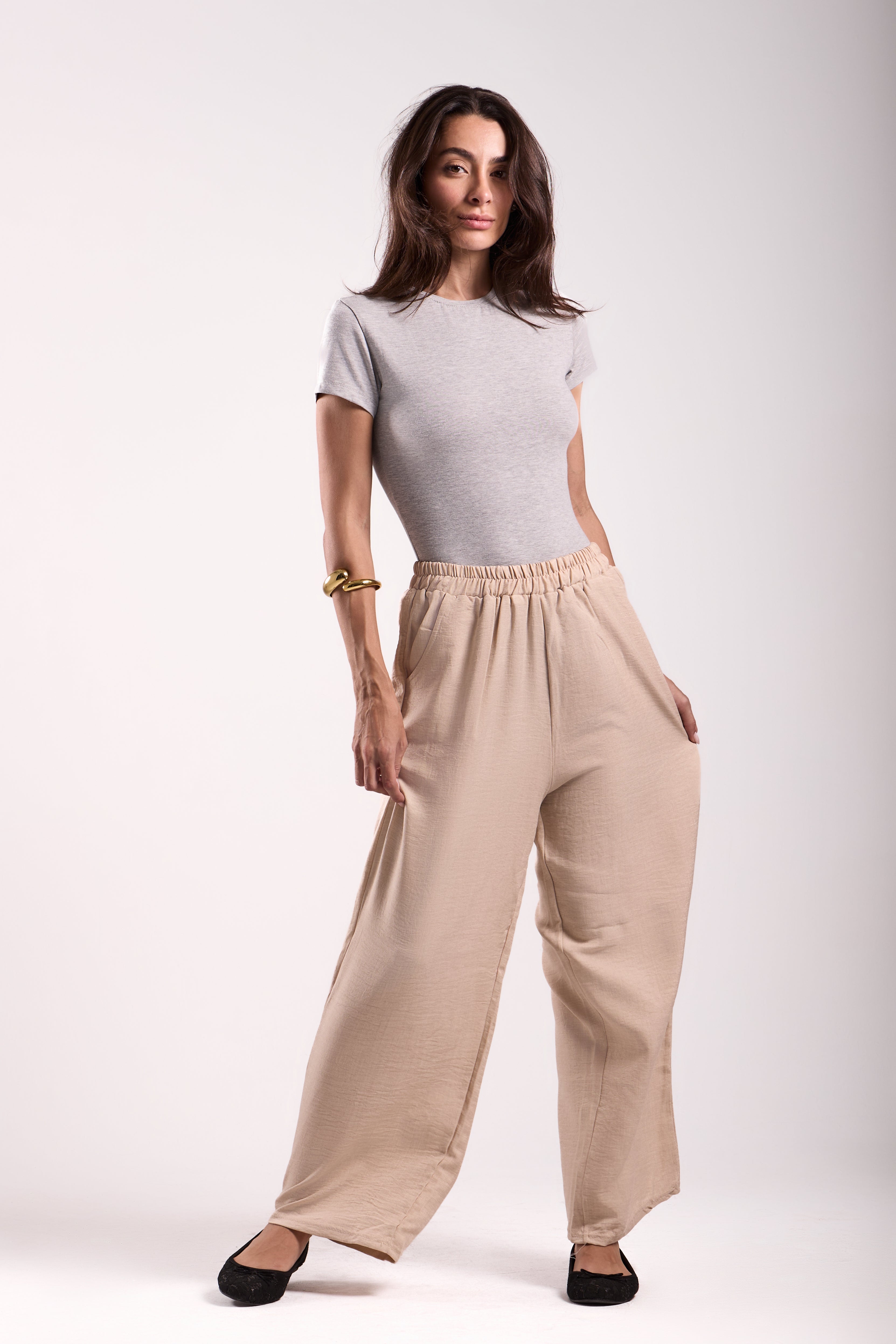 Wide-Leg Pants : Material: linen