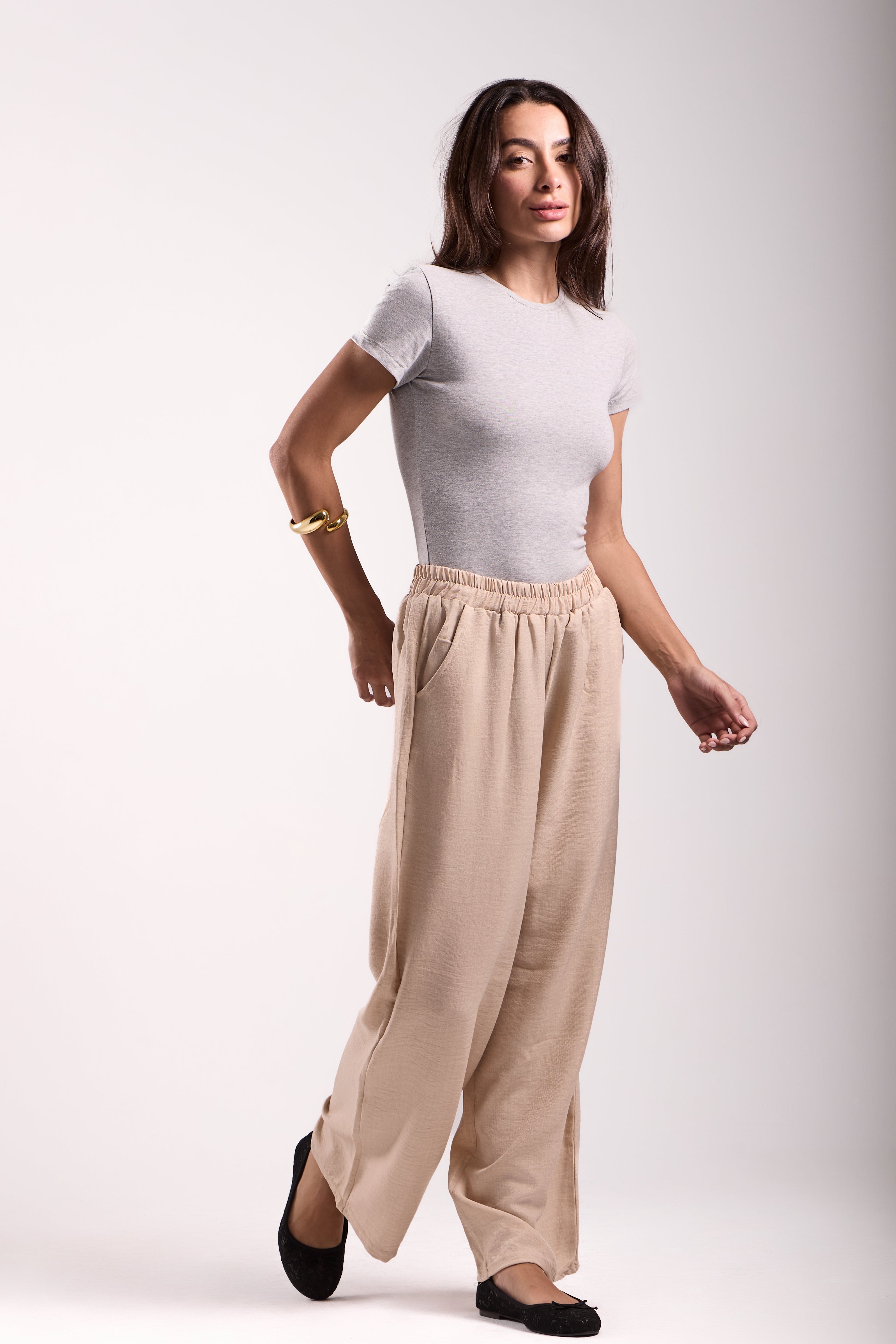 Wide-Leg Pants : Material: linen