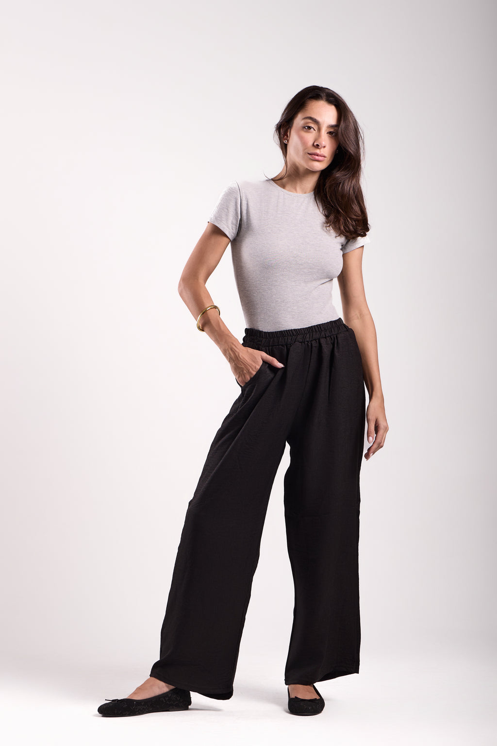 Wide-Leg Pants : Material: linen