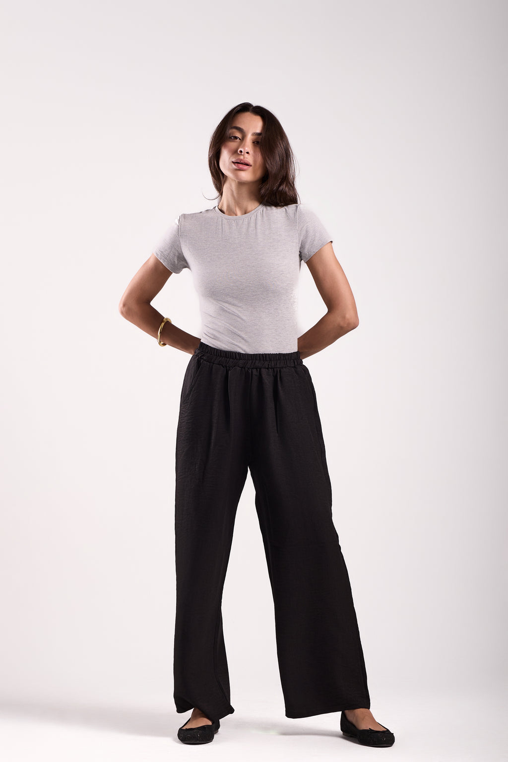 Wide-Leg Pants : Material: linen