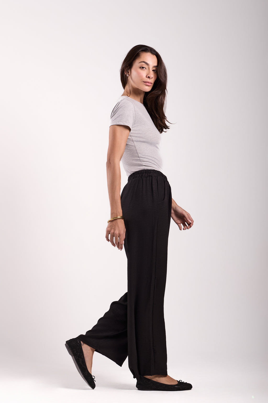 Wide-Leg Pants : Material: linen