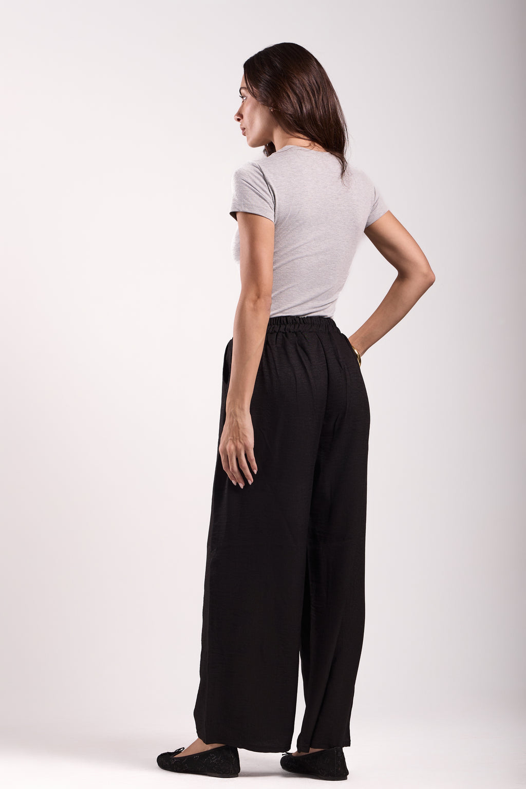 Wide-Leg Pants : Material: linen