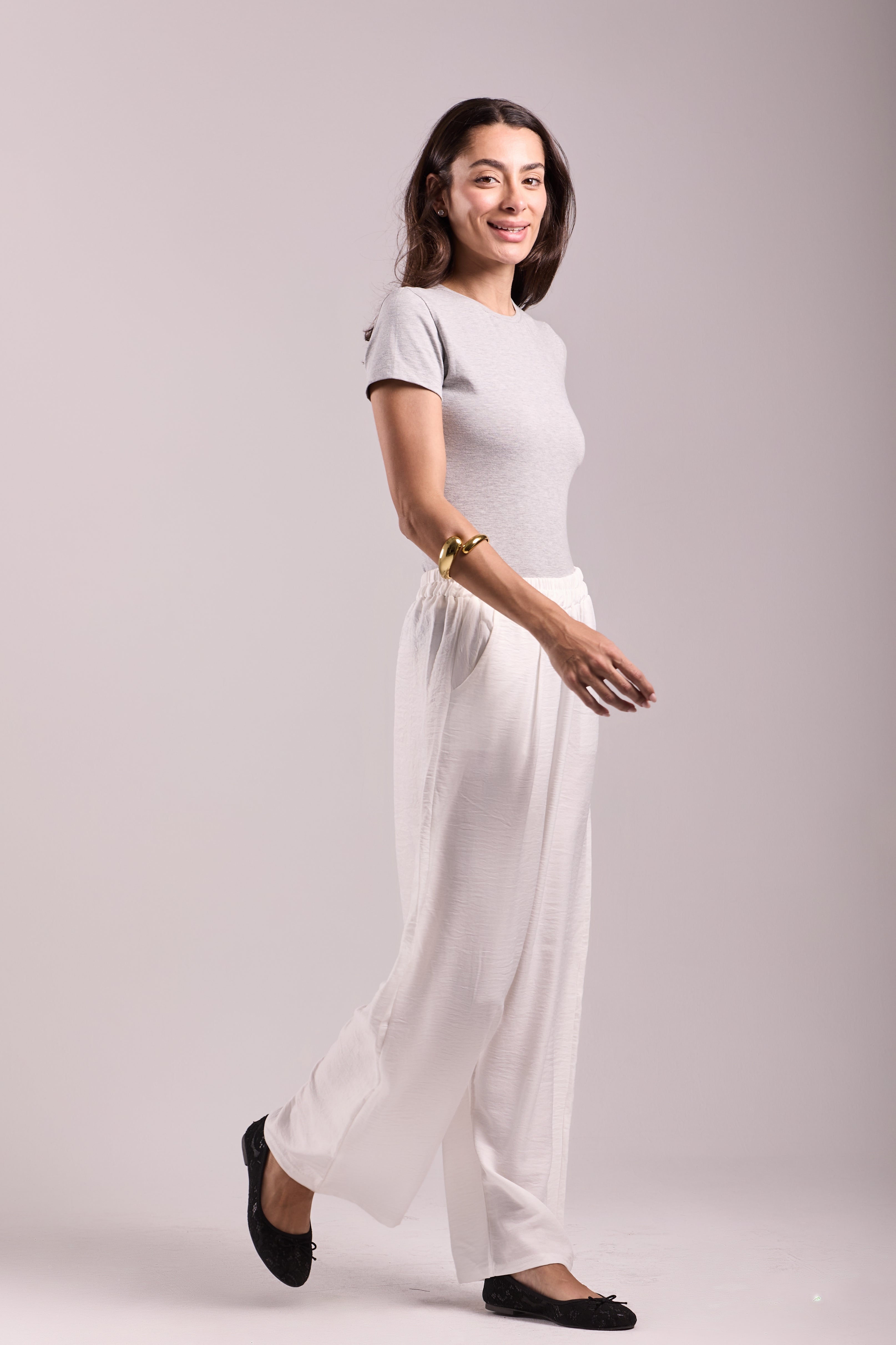 Wide-Leg Pants : Material: linen