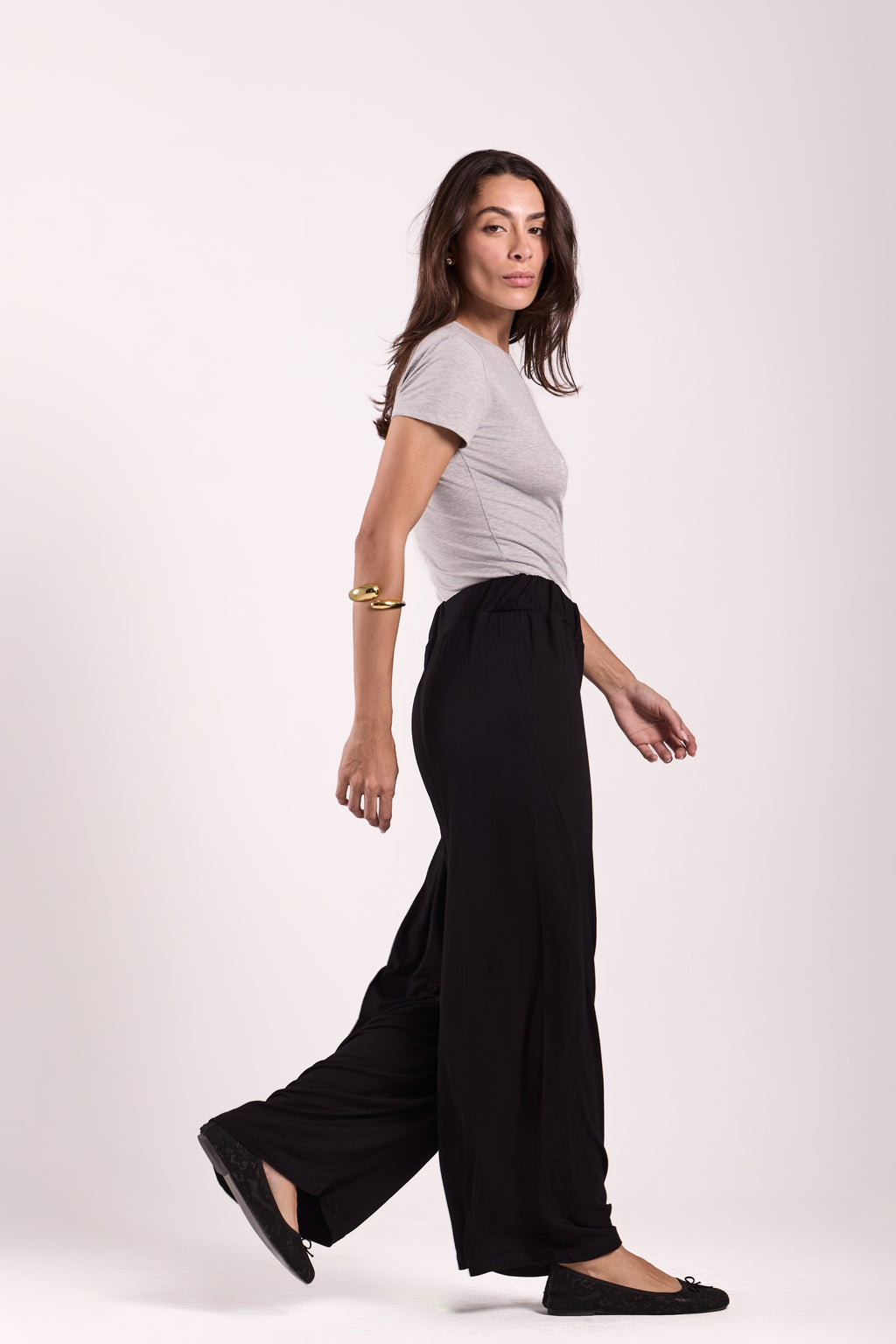 Wide-Leg Pants : Material: Viscose Blend