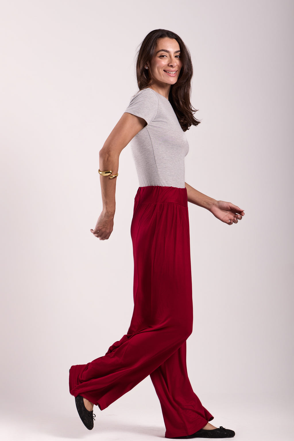 Wide-Leg Pants : Material: Viscose Blend