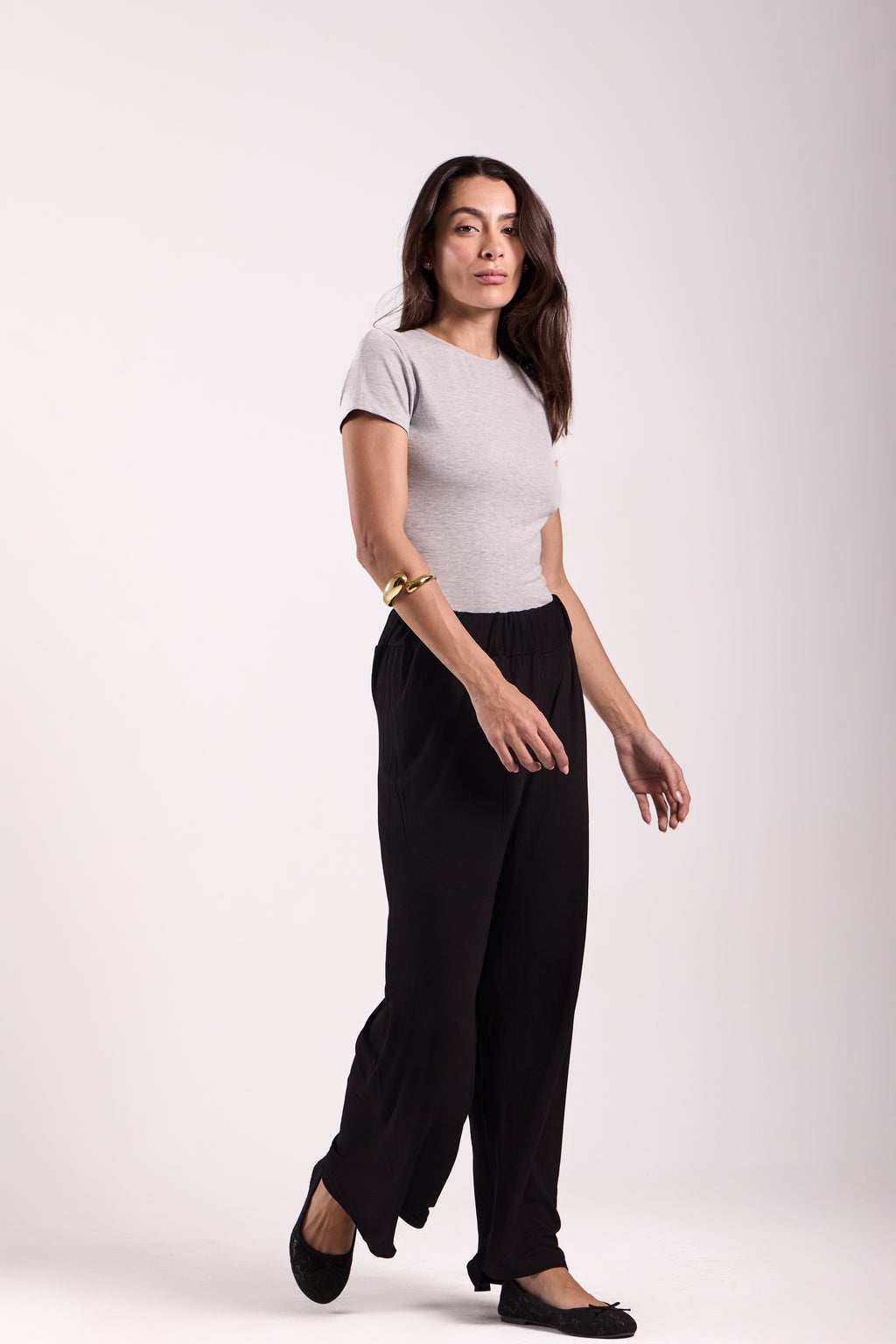 Wide-Leg Pants : Material: Viscose Blend